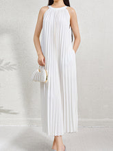 Loose Sleeveless Hollow Pleated Pockets Solid Color Halter-Neck Maxi Dresses