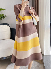 Pleated Striped A-Line Loose Round-Neck Midi Dresses