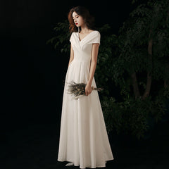 outfit White Evening Dress 2025 New Elegant Host Light Luxury French Registration Socialite Banquet Dress