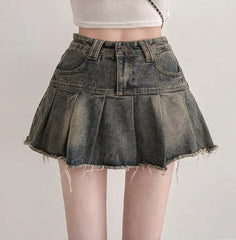 2000s fashion Hot Girl Retro Frayed Skirt Denim Women's New Washed Distressed Design High Waist Slimming Pleated Skirt