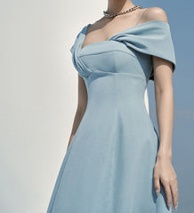outfit Niche 2025 Elegant Slim-Fit Irregular Shoulder Strap Dress Haze Blue Oblique Shoulder Dress 1142