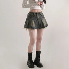 2000s fashion Hot Girl Retro Frayed Skirt Denim Women's New Washed Distressed Design High Waist Slimming Pleated Skirt