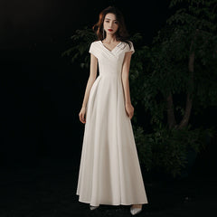 outfit White Evening Dress 2025 New Elegant Host Light Luxury French Registration Socialite Banquet Dress