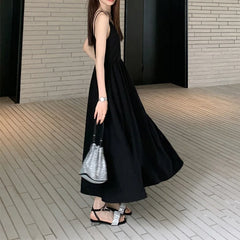 Black V-neck Suspender Skirt Dress Women's New Senior Sense Temperament Closed Waist Long Skirt Design Sense Skirt 2024 Spring