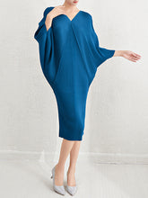 Batwing Sleeves Loose Pleated Solid Color V-Neck Midi Dresses
