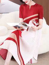 Figure Pleated A-Line Loose V-Neck Midi Dresses