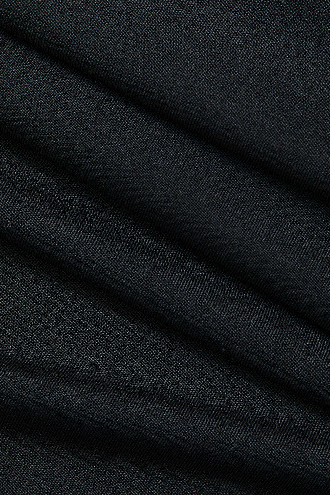 Einfarbiges, rückenfreies Maxikleid mit Schlitz 