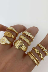 Set mit 10 Ringen 