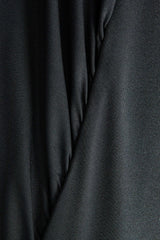 Einfarbiges Maxikleid mit Fledermausärmeln 