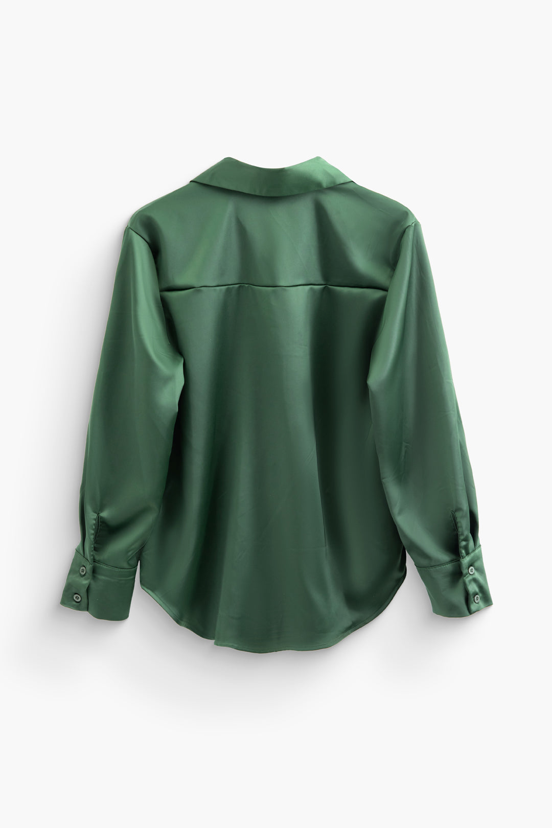 Langärmlige Satinbluse mit Knöpfen 