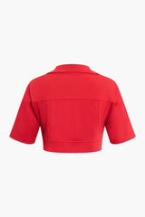 Set aus kurzärmligem Crop-Shirt und Minirock 