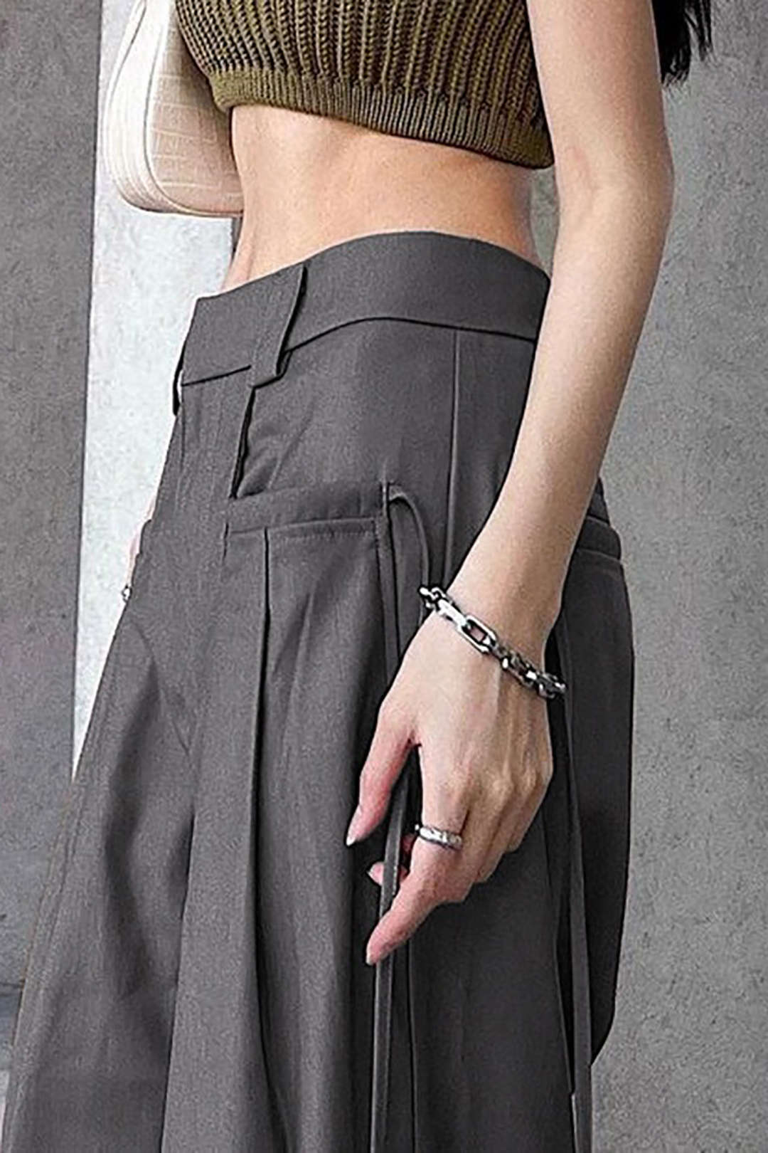 Solid Pleated Wide Leg Pants