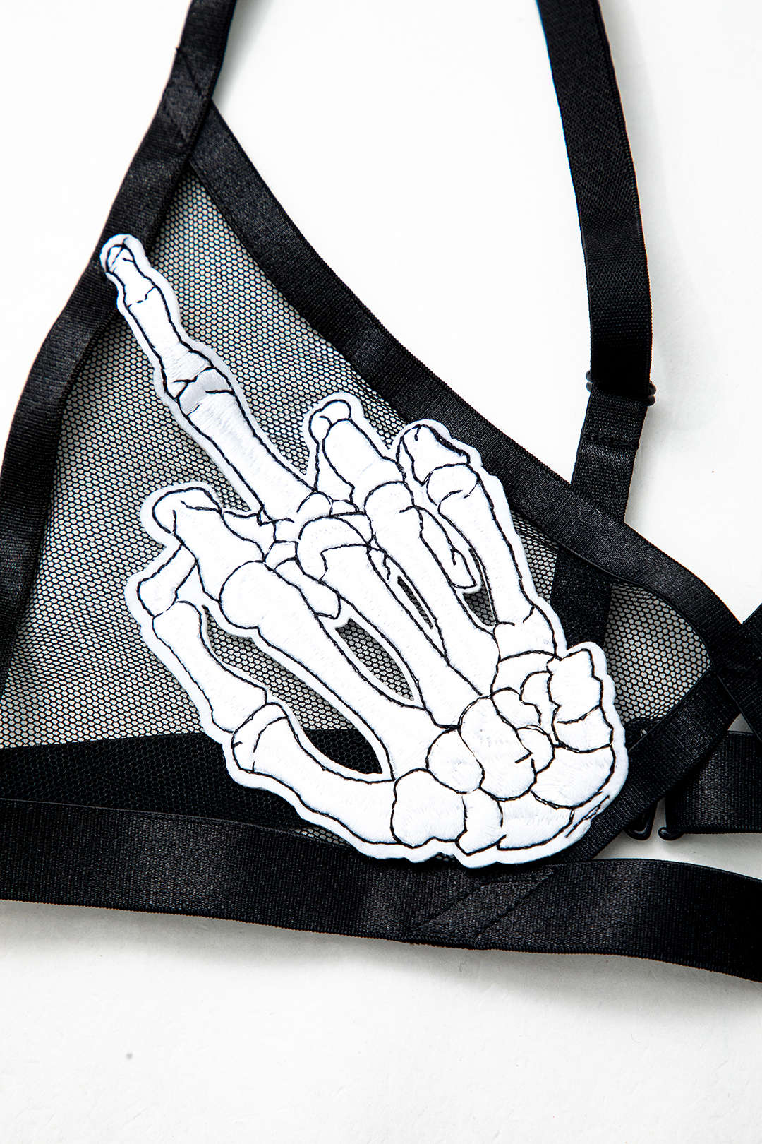 BH-Top aus Netzstoff mit Skelett-Print 