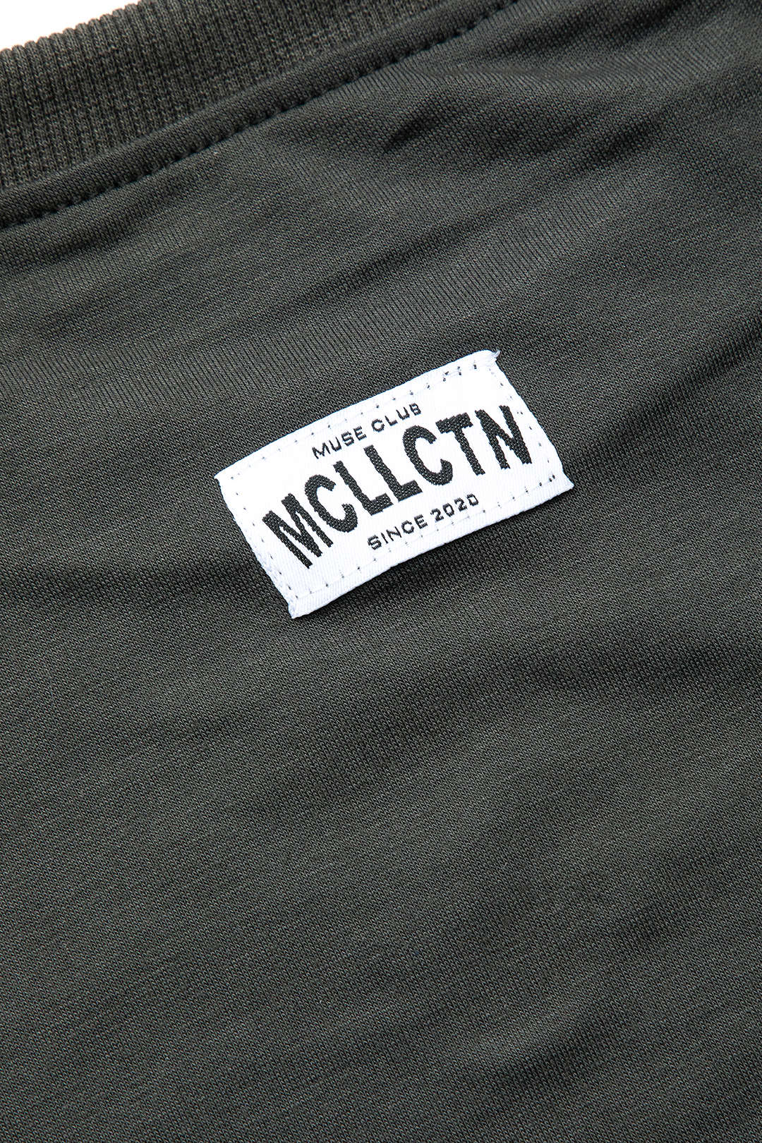 Set aus T-Shirt und Hose mit Rundhalsausschnitt und Buchstabendruck 