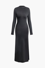 Einfarbiges, rückenfreies, geschlitztes Maxikleid mit langen Ärmeln 