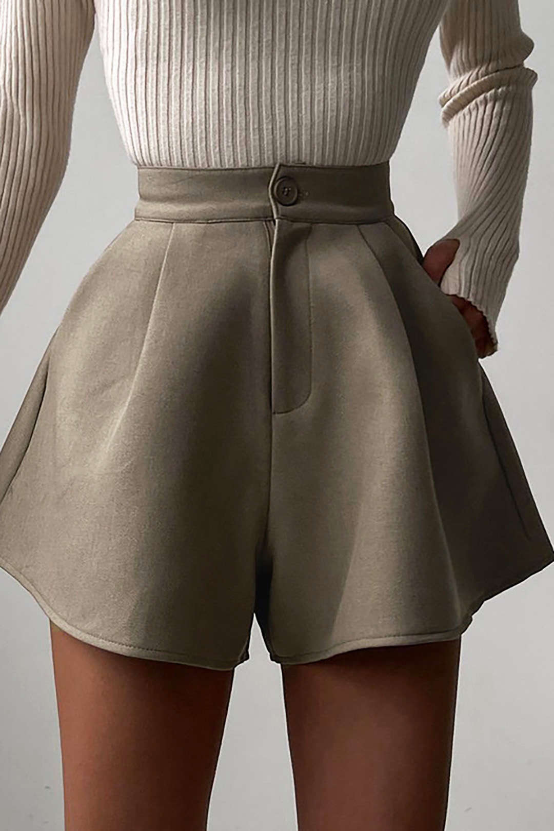 Solid Pleated Shorts