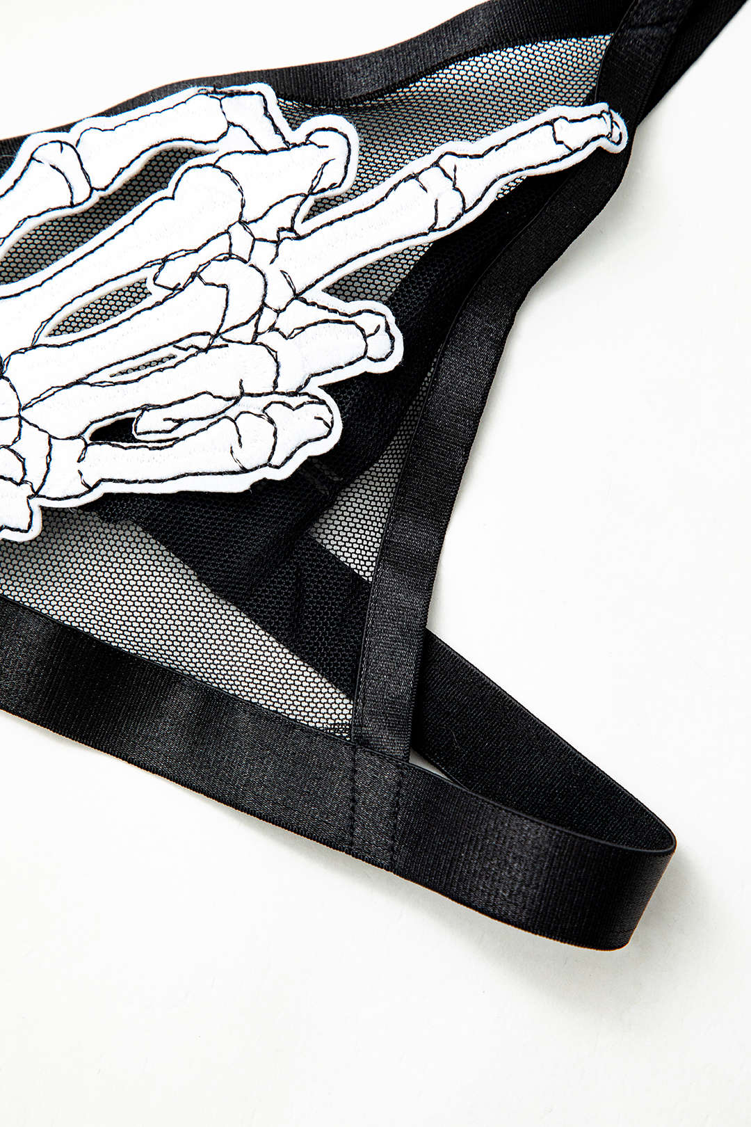 BH-Top aus Netzstoff mit Skelett-Print 