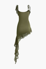 Einfarbiges Minikleid mit asymmetrischem Saum und Rüschen 