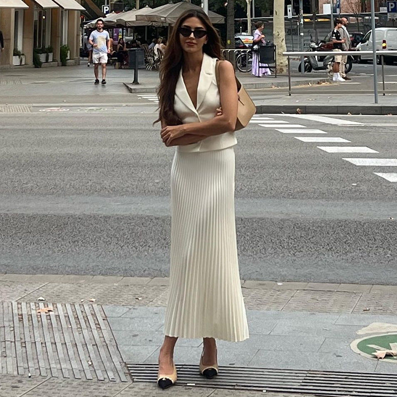 TRAUXY Sommer Neue Plissee Rock Anzug Für Frauen Schlank Ärmellose Kurze Weste Top Solide Lange Rock Hohe Taille Mode Zwei Stücke SetWeihnachten Geschenke 