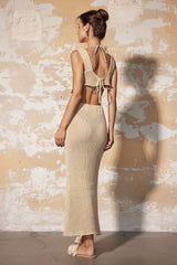 Set aus transparentem Strick-Tanktop mit V-Ausschnitt und Maxirock 
