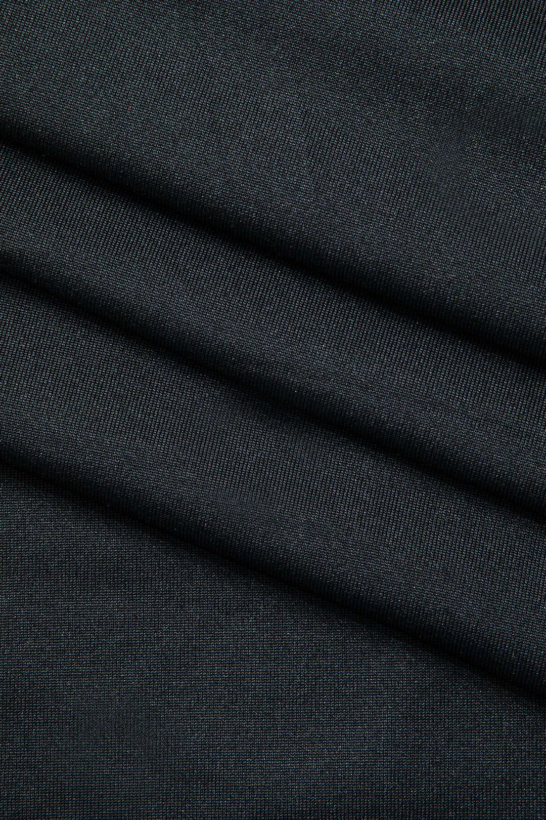Einfarbiges, rückenfreies, geschlitztes Maxikleid mit langen Ärmeln 