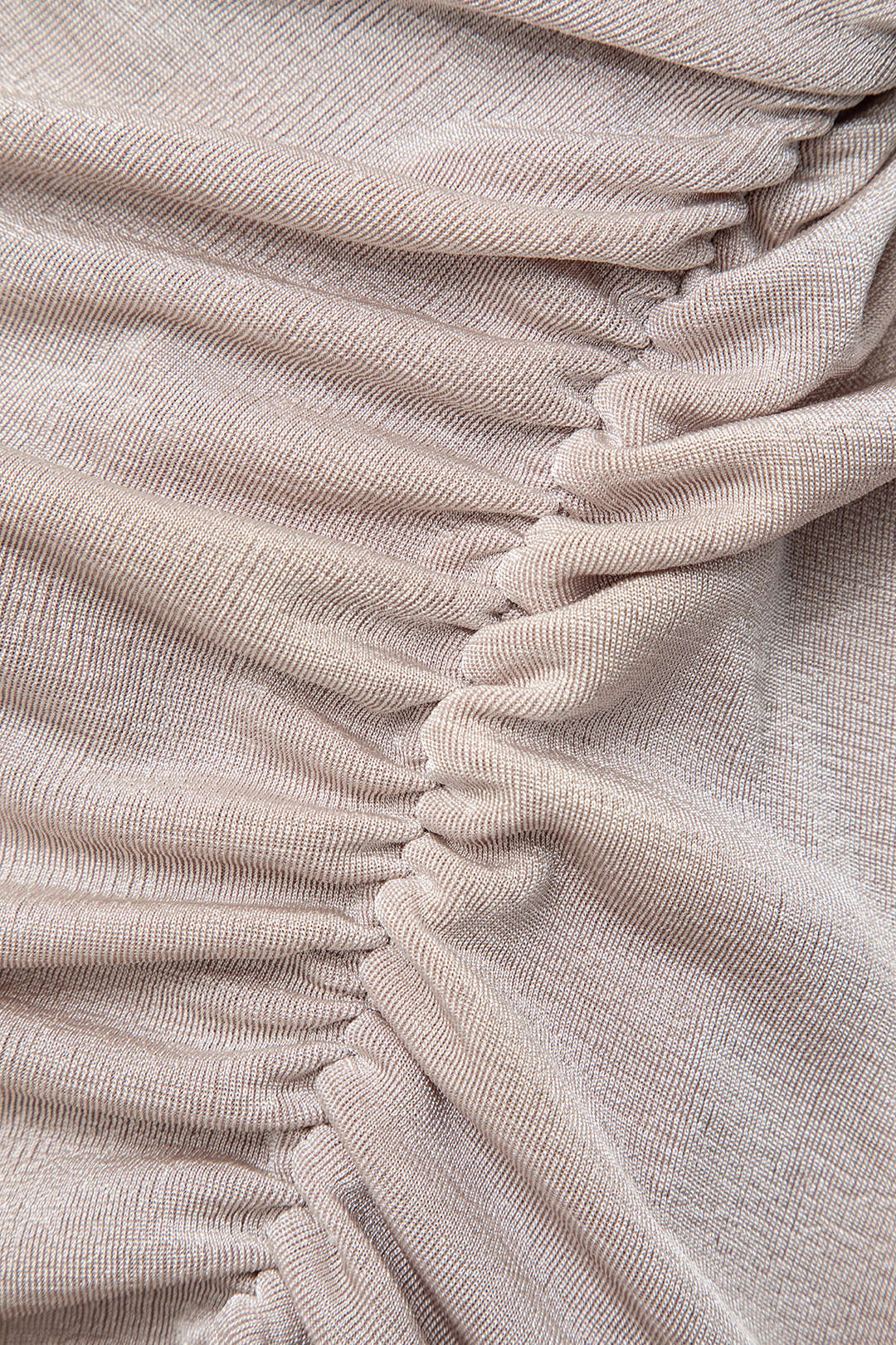 Rückenfreies, gerüschtes Minikleid mit Rundhalsausschnitt und Krawatte 