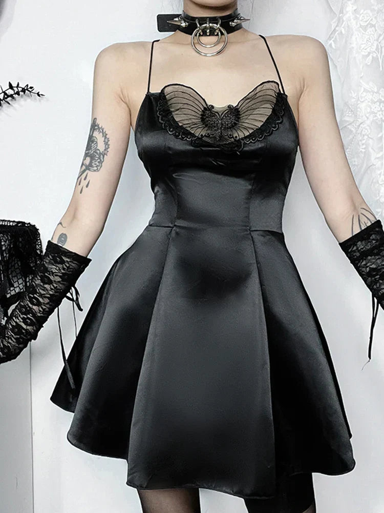 Neckholder Schmetterling Cocktail Party Satin A-Linie Mini Sexy Trägerlos Rückenfrei Wasserfallausschnitt Seidiges Kleid