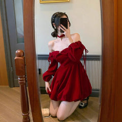 Leaord Weihnachtsoutfit Stimmungsvolles Shirt Ankela Rotes Samt-Neckholderkleid Damen Herbst und Winter Taillenenges Hochwertiges Kleid Pettiskirt