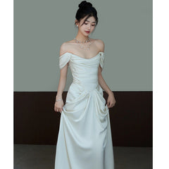 Detektiv gegen Verdächtigen Kleid zum Beeindrucken Schulterfreies leichtes Hochzeitskleid Einfaches Reise-Shooting Weiß 2025 Neues Brautkleid Korean Super Fairy Welcome Yarn Dress