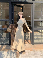 Outfit-Inspo Schneeflocken-Baumwoll-Streifen Herbst und Winter Neue Taille Schlankheitsrock Französisches Strick-A-Linien-Kleid für Damen