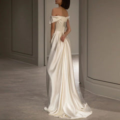 Kleiden Sie sich, um ein göttliches Wesen zu beeindrucken. Weißes, schulterfreies, leichtes Brautkleid im französischen Stil, Morgenkleid aus Satin, Brautkleid für Hochzeit, Willkommensgarn, Bankett, Abendkleid