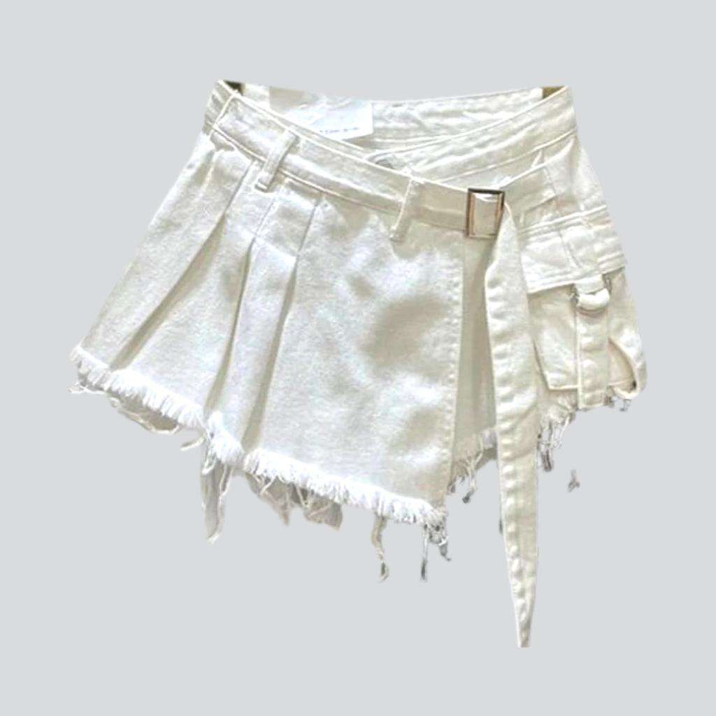 Asymmetrischer Mini-Jeansrock mit Falten