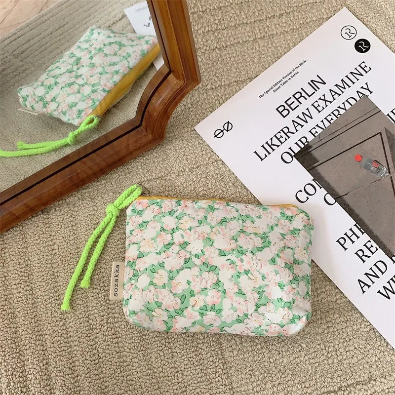 Cute Flower // Make up Bag