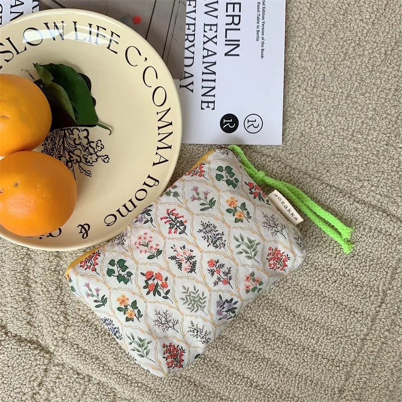 Cute Flower // Make up Bag