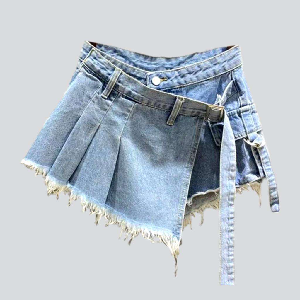 Asymmetrischer Mini-Jeansrock mit Falten