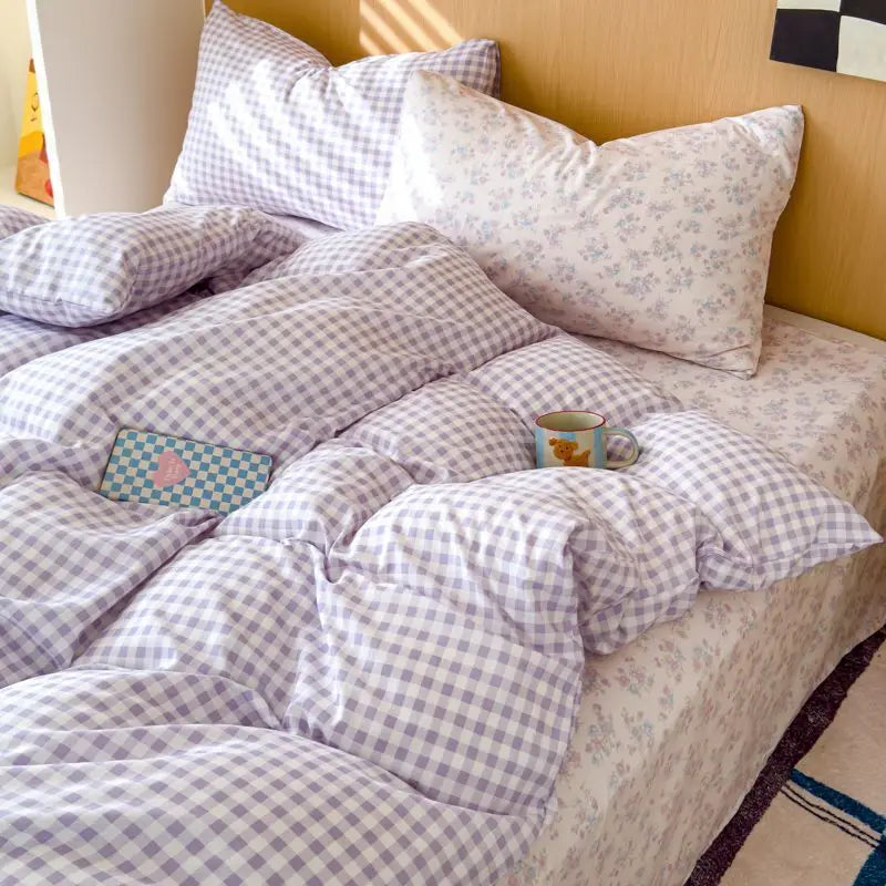 Ins Simple Blue Dot Bedding Sets 2025 New Girls Bed Sheet Set Four Piece With Pillowcases Dormitory Quilt Set No Filling