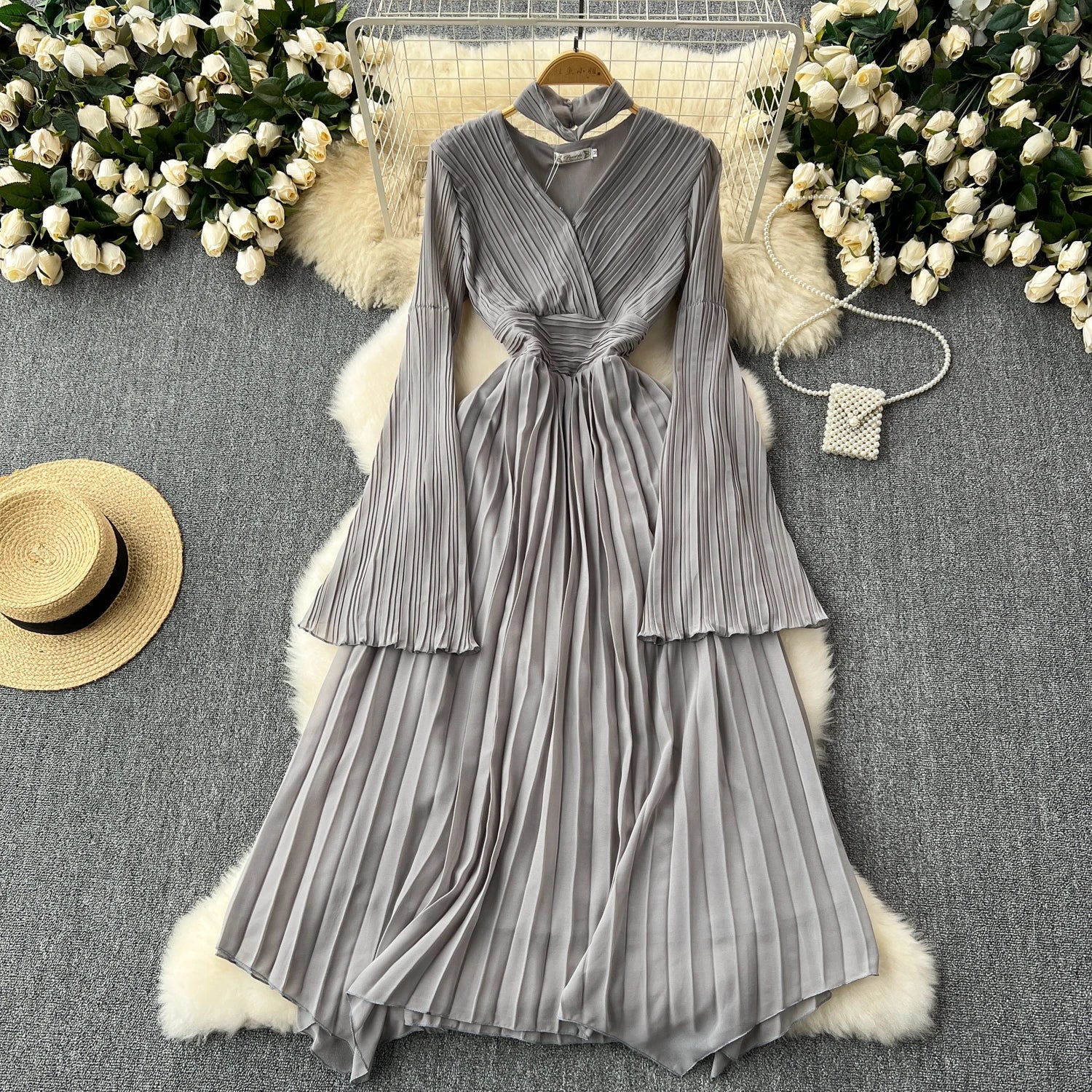 Elegante Hochzeits-Abend-Party-Kleider für Frauen Herbst V-Ausschnitt Flare Ärmel Plissee Langes Kleid Korean Fashion One Piece Vestidos