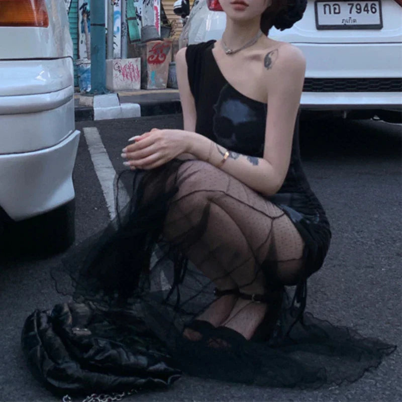 2024 Frühjahr neuer koreanischer hohler durchsichtiger Mesh-A-Linienrock für Damen + spitzes, gefaltetes, sexy Kleid mit Charakterdruck, zweiteiliger Anzug