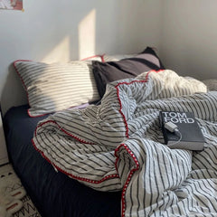 Minimalist Style Green Strip Bedding Sheet Ins Nordic Duvet Cover Set Home Luxury Bedding Set Bed Sheets Comfortable Bedspread