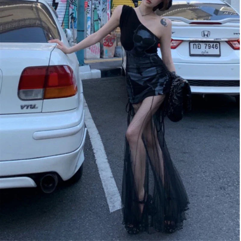 2024 Frühjahr neuer koreanischer hohler durchsichtiger Mesh-A-Linienrock für Damen + spitzes, gefaltetes, sexy Kleid mit Charakterdruck, zweiteiliger Anzug