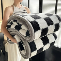 Plush Warm Winter Blanket A Grade Plaid Coral Fleece Soft Thick Bed Blankets for Sofa Single Double Couple Furry Bedspread