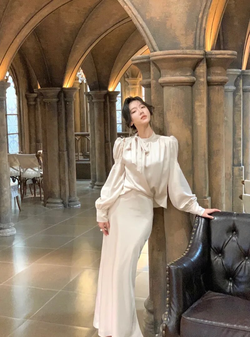 Koreanische Satin Langarm Bogen Top Röcke 2 Stück Set für Frauen Neue Herbst Mode Elegante Abend Party Weibliche Kleidung Anzüge