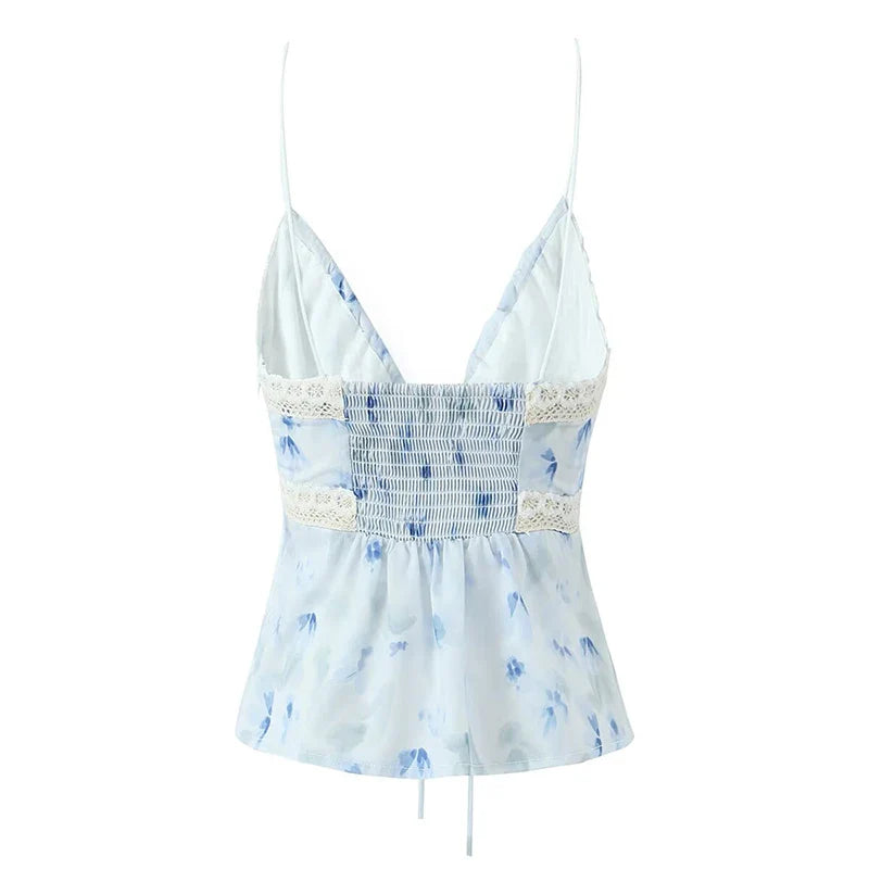 A Walk In The Clouds // Top