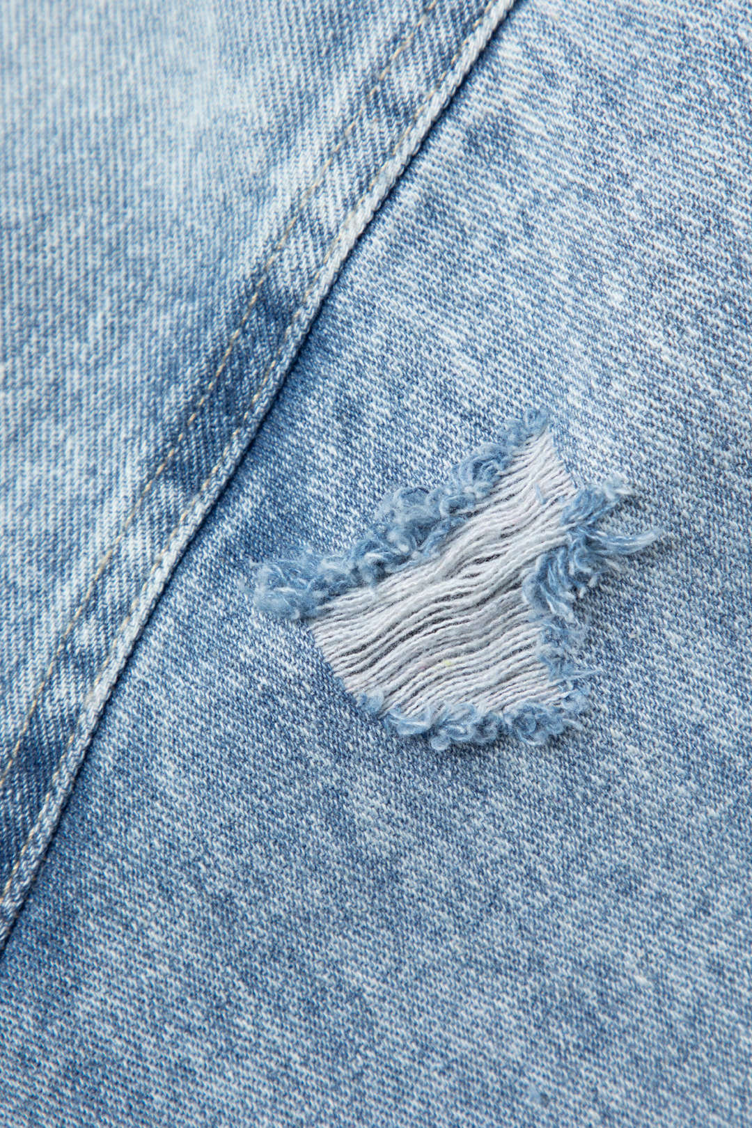 Frayed Button Crop Denim Jacket