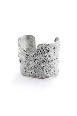 Manschettenarmband aus Metall mit V-Kerbe