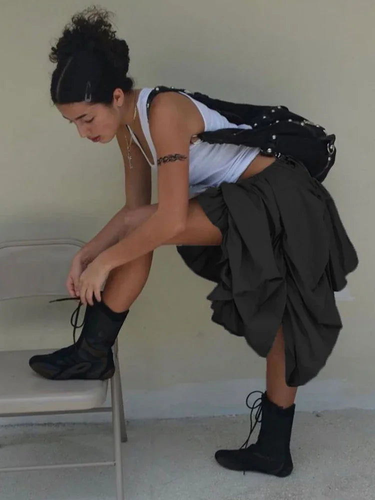 Falten Schwarz Mini Rock Für Frauen Hohe Taille Mode Asymmetrische Lose Röcke Weibliche 2024 Straße Neue Mode Rock WomanChristmas Geschenke 
