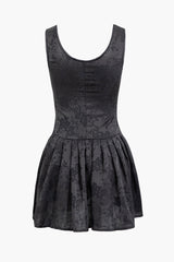 Ärmelloses Jacquard-Minikleid mit Ösen und eckigem Ausschnitt, Plissee 