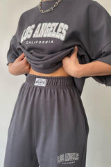 Set aus T-Shirt und Hose mit Rundhalsausschnitt und Buchstabendruck 