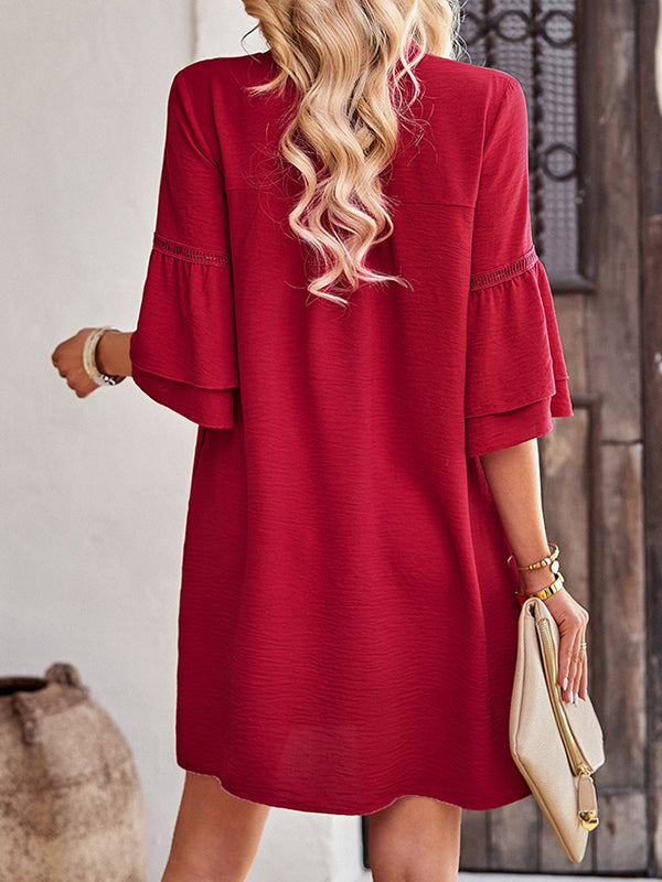 Loose Short Sleeves Falbala Solid Color V-Neck Mini Dresses