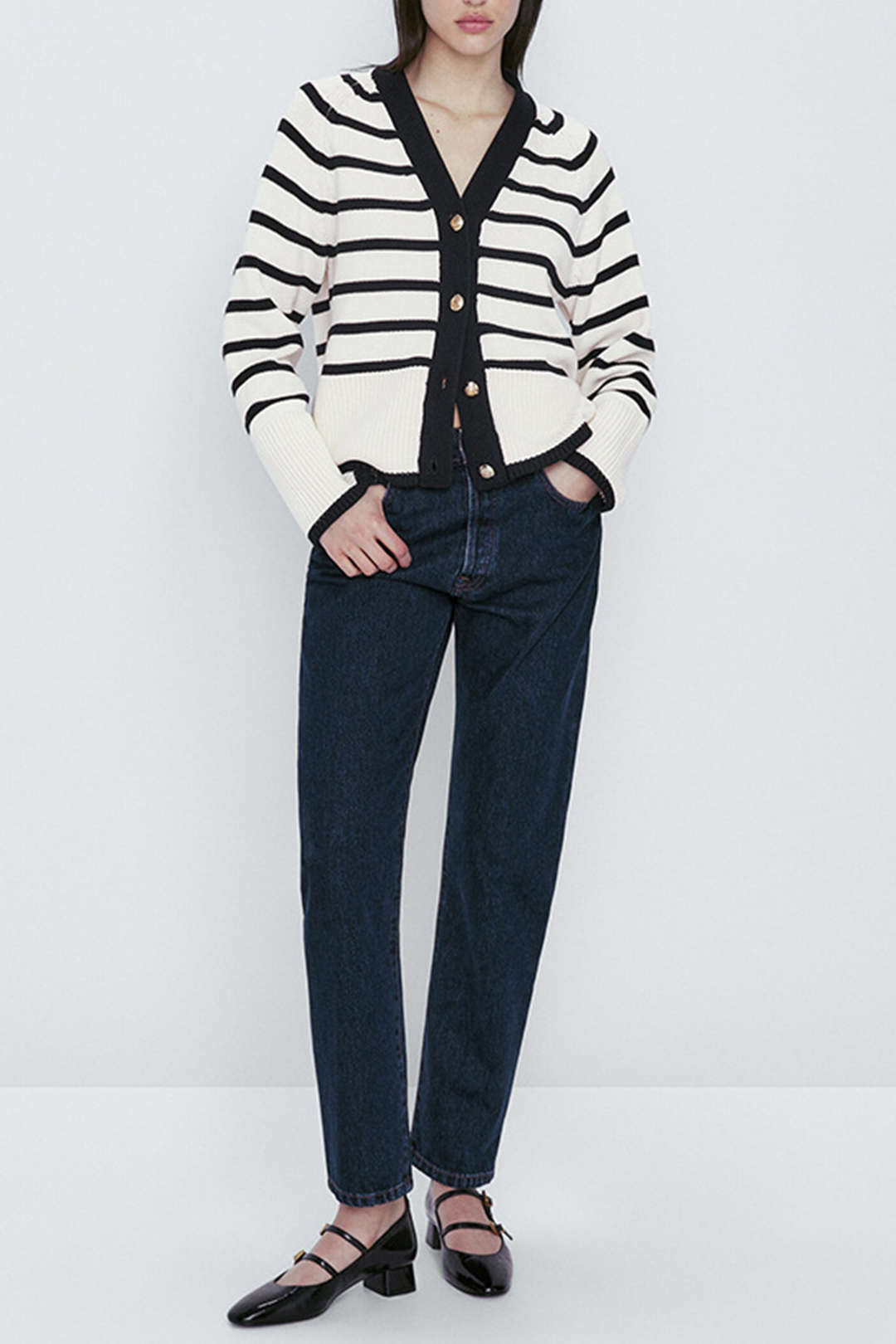 Contrast Stripe V-neck Knit Cardigan